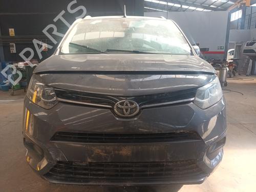 Front bumper TOYOTA PROACE CITY VERSO MPV (BKY_) 1.2 VVT-i 130 (BKYN) | BP31291467C7