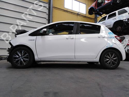 Interior roof light TOYOTA YARIS (_P13_) 1.5 Hybrid (NHP130_, NHP130) | BP13400707I8 
