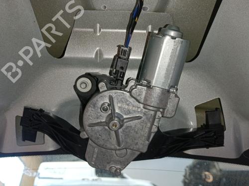 Used Rear wiper motor Rear wiper motor OPEL CORSA E (X15) 1.3 CDTI (08, 68) (95 hp) 40010221 40010221