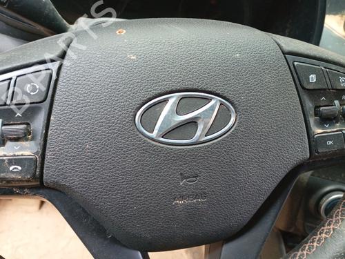 Used Driver airbag HYUNDAI TUCSON (TL, TLE) 1.6 CRDi (116 hp) 28069918