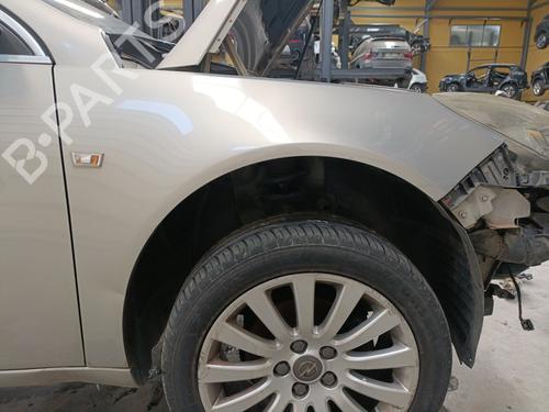 Used Right front fenders OPEL INSIGNIA A (G09) 2.0 CDTI (68) (131 hp) 32016542