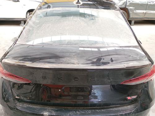 Used Tailgate SKODA OCTAVIA IV Combi (NX5, PV5) 1.4 TSI RS iV (150 hp) 28838154