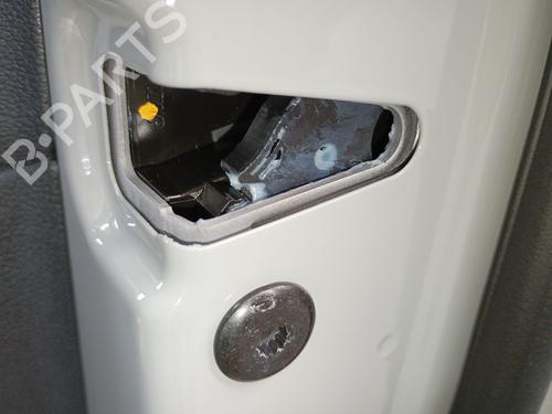 Used Front right lock SKODA KAROQ (NU7, ND7) 2.0 TDI 4x4 (150 hp) 28724388