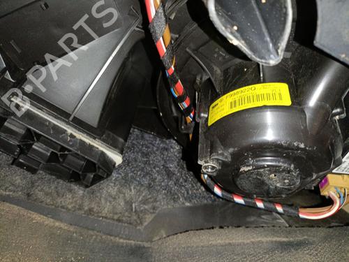 Used Heater blower motor AUDI Q3 (8UB, 8UG) 2.0 TDI quattro (150 hp) 27270382