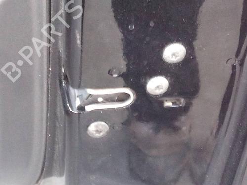 Used Front right lock VOLVO V40 Hatchback (525) D2 (120 hp) 10209184