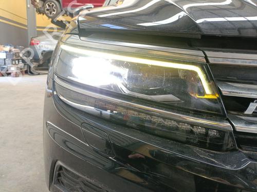 Right headlight VW TIGUAN (AD1, AX1) 2.0 TDI | BP29943667C29