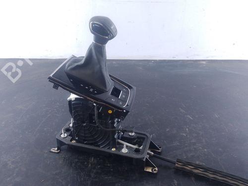 gear-lever-skoda-karoq-nu7-nd7-2017-28167689 main image