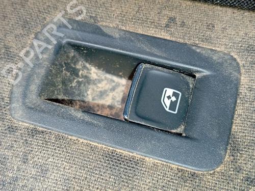 Højre bagtil elrude kontakt VW TIGUAN ALLSPACE (BW2, BJ2) 2.0 TDI 4motion (150 hp) 27405448