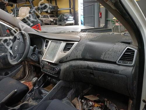 Instrumentbræt HYUNDAI TUCSON (TL, TLE) 1.7 CRDi (116 hp) 32059214