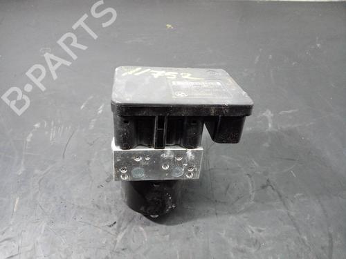 Used ABS pump BMW 1 (E81) 118 i (143 hp) 15840929