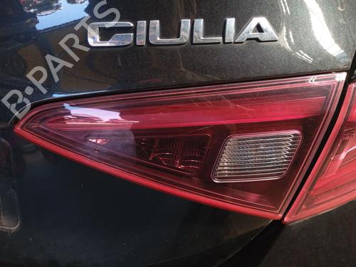 Used Right tailgate light Right tailgate light ALFA ROMEO GIULIA (952_) 2.2 D (952ALA25, 952AFM25, 952APA2) (190 hp) 40237205 40237205