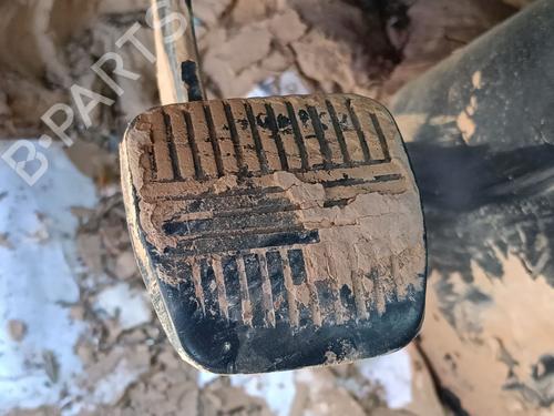 Used Clutch pedal Clutch pedal RENAULT TRUCKS Maxity [2007-2026] 40298066 40298066