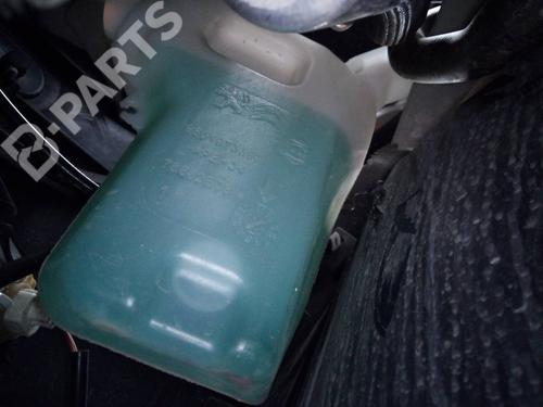windscreen-washer-tank-citroen-c4-cactus-12-vti-82-2014-11173454 main image