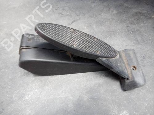 Used Pedal MINI MINI (R56) One (75 hp) 14851212