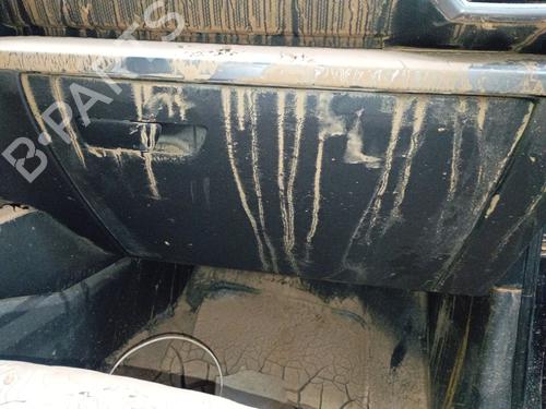 Used Glove box SEAT LEON (KL1, KLG) 2.0 TDI (150 hp) 31352845
