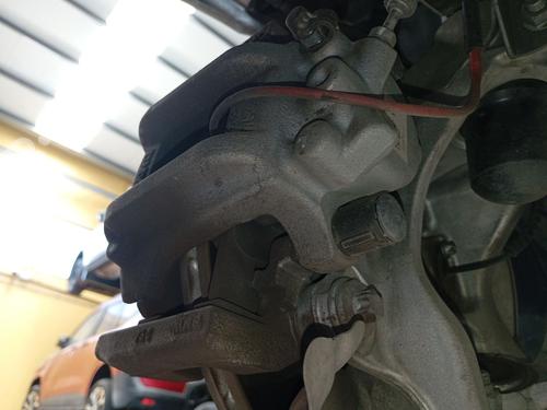 Used Left front brake caliper Left front brake caliper 38065074 38065074