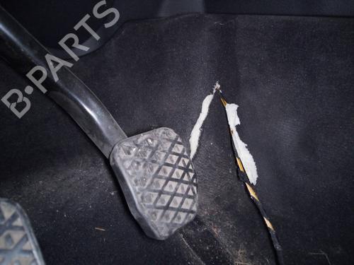 Used Break pedal BMW X1 (E84) sDrive 18 d (143 hp) 16677175