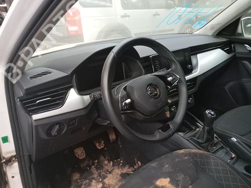 Left front window switch SKODA KAMIQ (NW4) 1.0 TSI | BP33235485I27  - Image 9