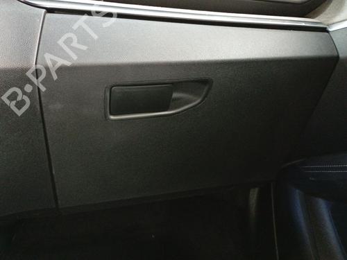 Used Glove box Glove box PEUGEOT 3008 II SUV (MC_, MR_, MJ_, M4_) 1.2 THP/ PureTech 130 (MRHNSM, MRHNSU, MRHNSJ, MRHNYW,... (131 hp) 30733765 30733765