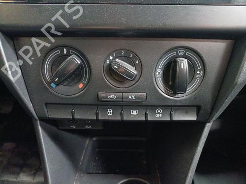 Used Climate control Climate control 37659897 37659897