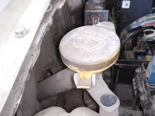 Used Windscreen washer tank NISSAN PATHFINDER III (R51) 2.5 dCi 4WD (171 hp) 13656691