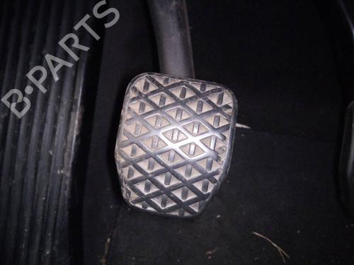 Used Clutch pedal BMW 3 (E90) 320 d (163 hp) 17195316
