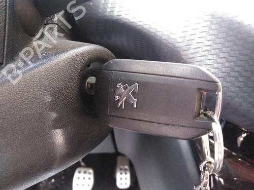 Used Electronic module PEUGEOT 2008 II (UD_, US_, UY_, UJ_, UR_, UC_) [2019-2025]  14062897