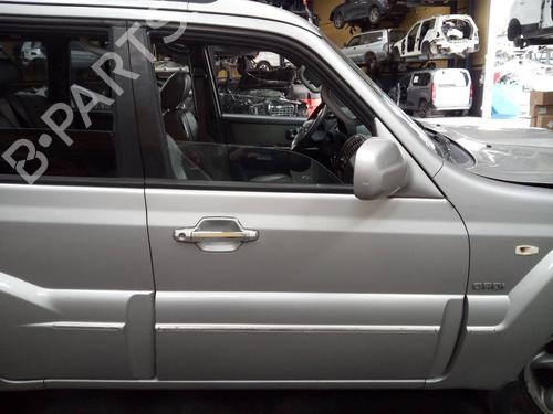 Used Right front door HYUNDAI TERRACAN (HP) 2.9 CRDi 4WD (150 hp) 16925950
