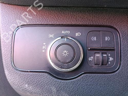 Used Headlight switch MERCEDES-BENZ SPRINTER 5-t Platform/Chassis (B907) 511 CDI (907.153, 907.155, 907.253, 907.255) (114 hp) 28124532
