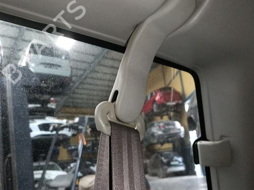 Cinturón de seguridad trasero derecho MITSUBISHI PAJERO III (V7_W, V6_W) 3.2 Di-D (V68W, V78W) (165 hp) 32023520