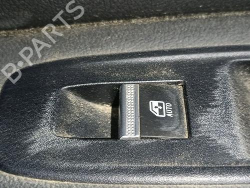 Used Right rear window switch RENAULT ARKANA I (LCM_, LDN_) [2019-2026]  31990560