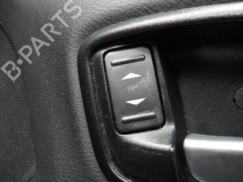 Used Right front window switch FORD MONDEO IV (BA7) [2007-2015]  17433894