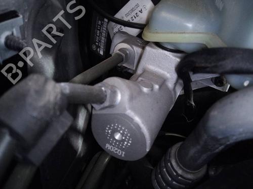 Used Brake master cylinder MERCEDES-BENZ E-CLASS (W212) E 250 CDI / BlueTEC (212.003, 212.004) (204 hp) 11848597
