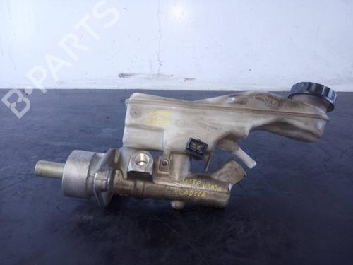 Used Brake master cylinder TOYOTA COROLLA Verso (ZER_, ZZE12_, R1_) 2.0 D-4D (CUR10_, CUR10R) (116 hp) 22622444