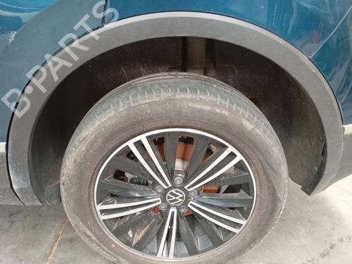 Aba guarda lamas trás esquerda VW TIGUAN (AD1, AX1) 1.5 TSI (150 hp) 31329430
