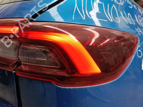 Used Right taillight Right taillight 37020612 37020612