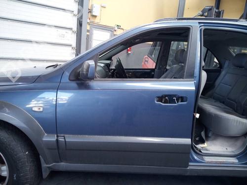 Used Left front door KIA SORENTO I (JC) 2.5 CRDi 4WD (140 hp) 18140595
