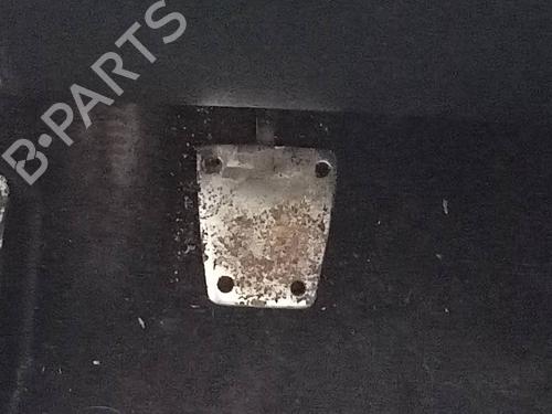 Used Clutch pedal TOYOTA CELICA Coupe (_T23_) 1.8 16V VT-i (ZZT230_, ZZT230) (143 hp) 10772884