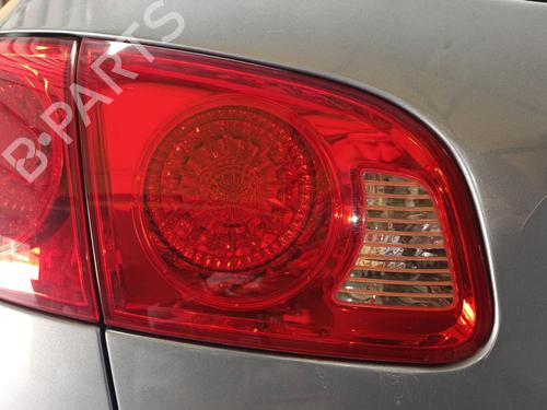 Used Left tailgate light Left tailgate light 39067480 39067480