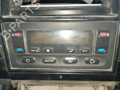 Used Climate control LAND ROVER DISCOVERY II (L318) [1998-2004]  32319127