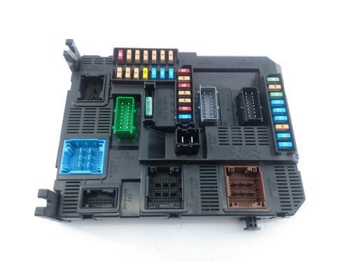 Used Fuse box PEUGEOT 208 I (CA_, CC_) 1.5 BlueHDI 100 (102 hp) 9278209