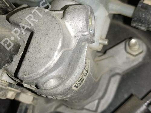 brake-master-cylinder-ford-focus-iii-turnier-2010-2011-2012-2013-2014-2015-2016-2017-2018-2019-2020-32388433 main image