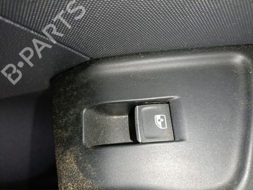 Højre bagtil elrude kontakt Højre bagtil elrude kontakt AUDI A1 Sportback (GBA) 30 TFSI (110 hp) 33958505 33958505