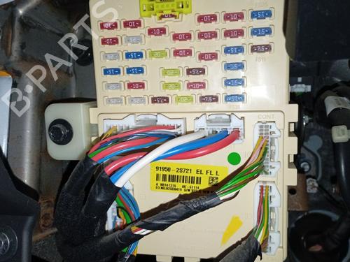 Used Fuse box Fuse box HYUNDAI ix35 (LM, EL, ELH) 1.6 (135 hp) 40560062 40560062