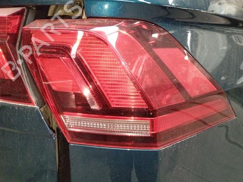 Used Right taillight VW TIGUAN (AD1, AX1) 1.5 TSI (150 hp) 31333660