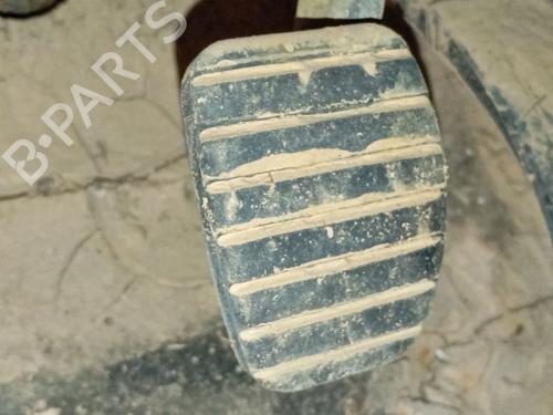 Used Break pedal RENAULT CLIO IV (BH_) 0.9 TCe 90 (BHNF, BHMA, BHMH, BHJK, BHJR) (90 hp) 32043429