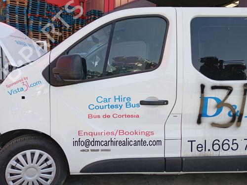 Used Left front door RENAULT TRAFIC III Bus (JG_) 1.6 dCi 125 (JGMH) (125 hp) 27889882