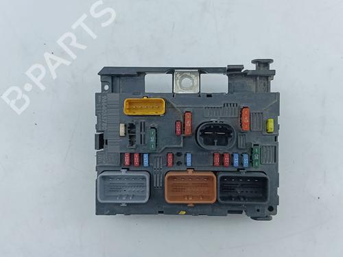 Boîte à Fusibles PEUGEOT 207 (WA_, WC_) [2006-2015]  30408279