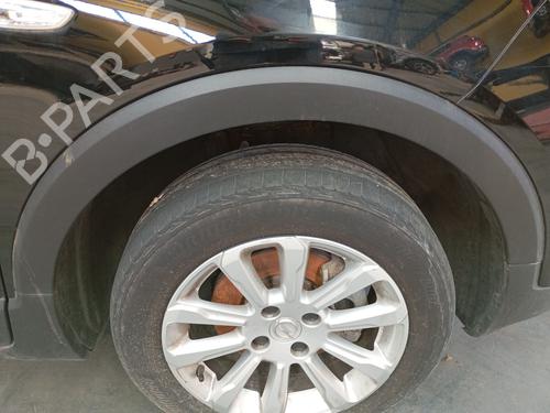 Używane Listwa nadkola przedniego prawego OPEL CROSSLAND X / CROSSLAND (P17, P2QO) 1.5 Turbo D (75) (120 hp) 30615384