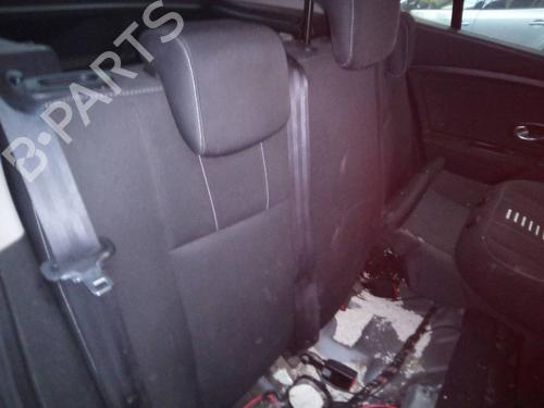 Fuse box RENAULT MEGANE III Hatchback (BZ0/1_, B3_) 1.5 dCi (BZ09, BZ0D, BZ1W, BZ29, BZ14) | BP11420978E1 
